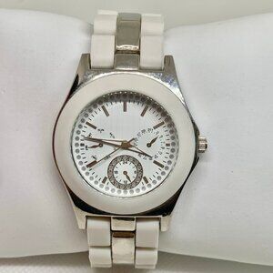 Accutime men silver white tone watch 39mm quartz analog adjustable running